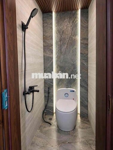cần bán nhà cạnh mặt tiền trung tâm gần big c