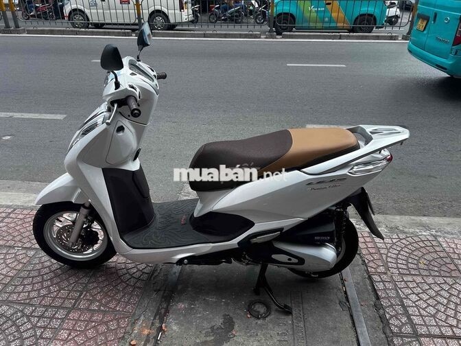 Honda Lead 2022 màu Trắng