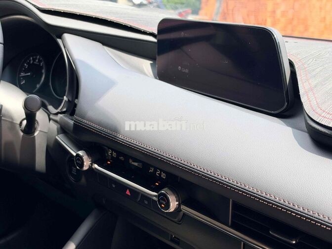 MAZDA 3 LUXURY sx 2026. SIÊU LƯỚT 3 NGÀN KM