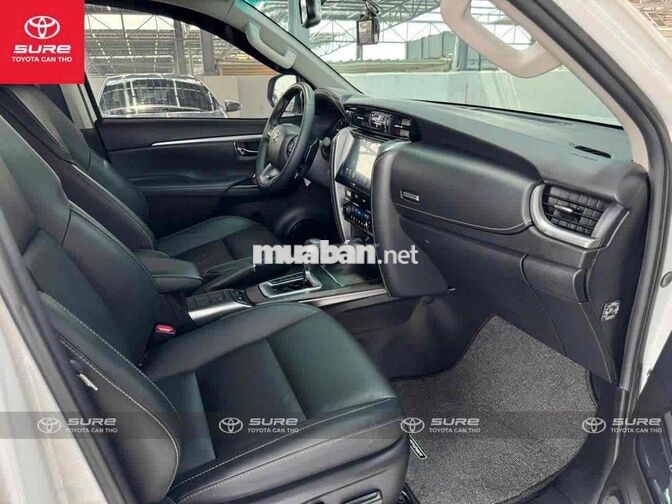 Toyota Fortuner 2022 G 4x2 Số tự động CHÍNH HÃNG