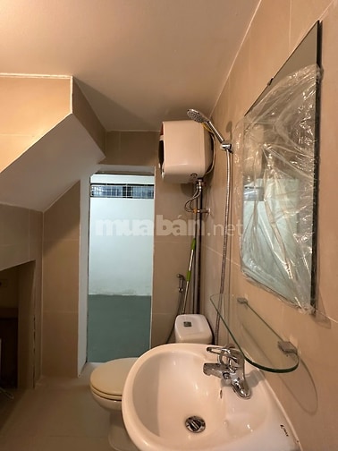 CHÍNH CHỦ MỜI CHO THUÊ NHÀ 3 TẦNG NGÕ HÀO NAM, QUẬN ĐỐNG ĐA, 100M2