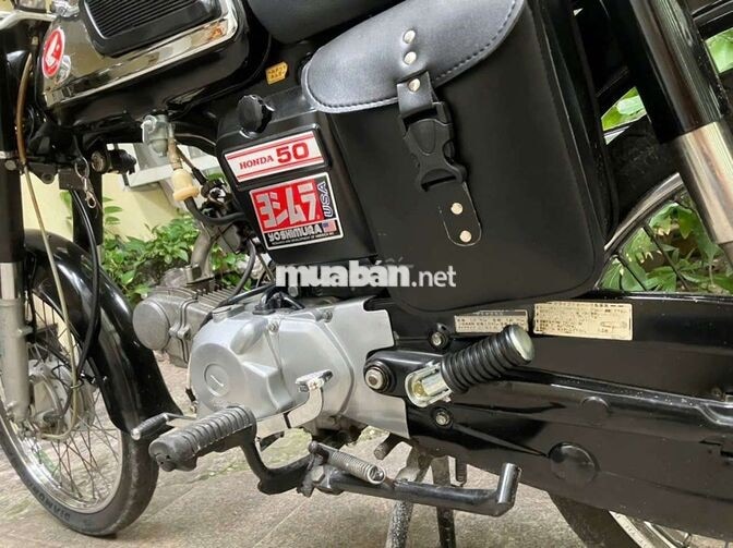 Honda CD gù màu Đen