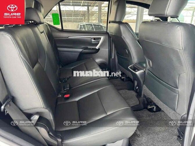 Toyota Fortuner 2022 G 4x2 Số tự động CHÍNH HÃNG