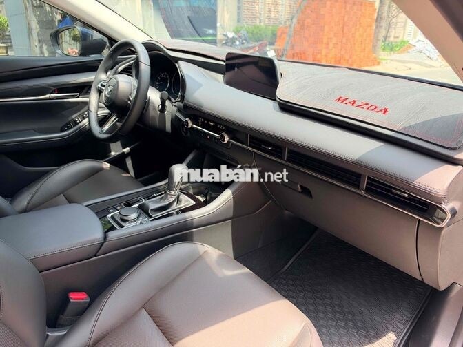 MAZDA 3 LUXURY sx 2026. SIÊU LƯỚT 3 NGÀN KM