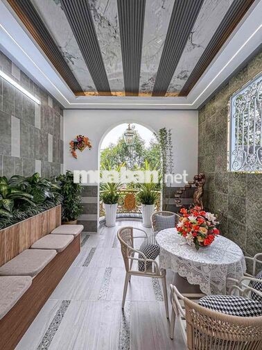 SIÊU PHẨM NHÀ 3 TẦNG TUYỆT ĐẸP TRUNG TÂM NINH KIỀU GẦN ĐH Y DƯỢC