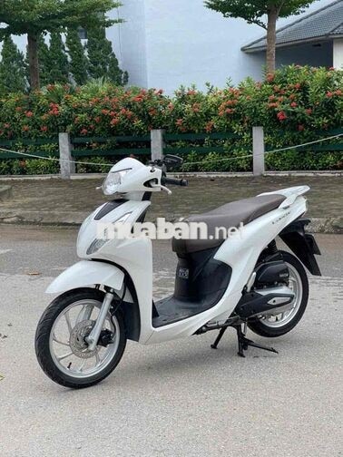 Honda Vision màu trắng