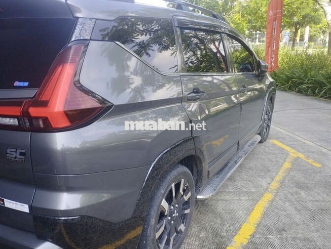 Mitsubishi Xpander Cross 2025 10886 km Xám