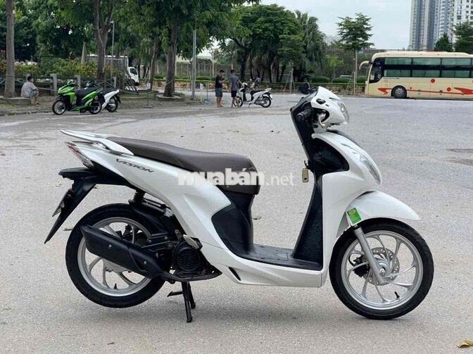 Honda Vision màu trắng