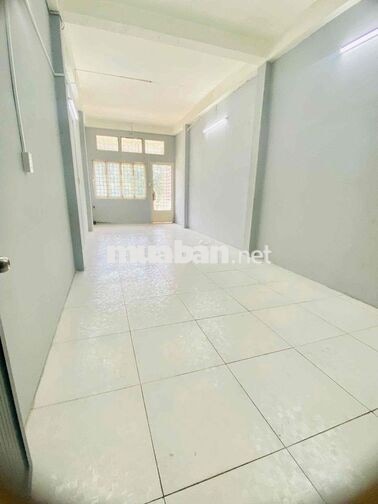 Phòng trống chính chủ giá rẻ Quận 3