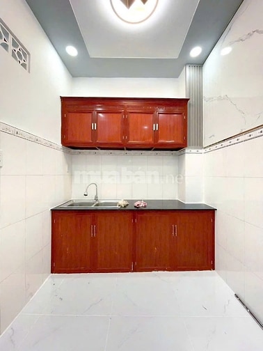 Cho thuê nhà nguyên căn 51 Trần Thị Trọng -  3PN. Giá: 15tr/tháng