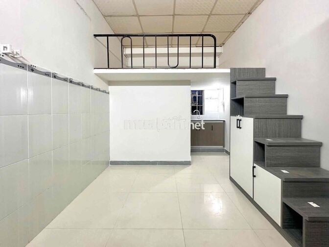 PHÒNG GÁC HỘP, GÁC CAO, RỘNG- CỬA SỔ NGAY CHIẾN LƯỢC GẦN AEON BÌNH TÂN