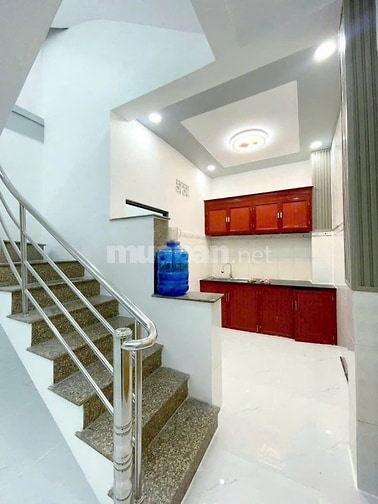 Cho thuê nhà nguyên căn 51 Trần Thị Trọng -  3PN. Giá: 15tr/tháng