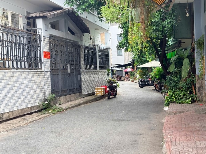 BÁN NHÀ HẺM 3M (0XH), CHỢ LỚN, P. 11, Q. 6, 4,8 TỶ