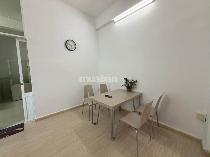 Chung cư Kim Tâm Hải, 27 Trường Chinh cho thuê căn 3PN chỉ 8tr5/tháng.