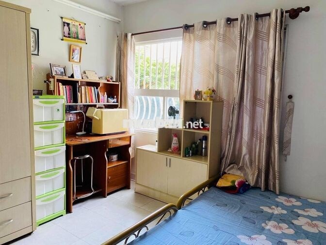 Chủ cần bán căn hộ Bàu Cát 2, 48m2, 2pn, giá 2.25 tỷ