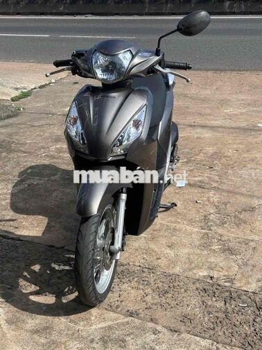 Honda Vision 2015 màu xám