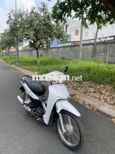 Honda Wave Alpha 2022 màu trắng