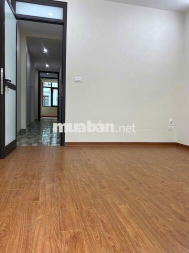 Cho Thuê Gấp Nhà Mặt Phố sau Hoàng Quốc Việt 75m² – Chỉ 15 Triệu/Tháng