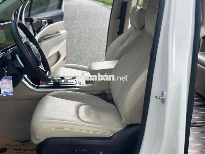 Kia Carnival 2024 Signature Dầu Trắng