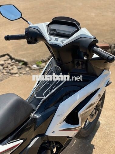 Honda Winner X 2022 ABS trắng đen