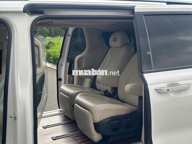 Kia Carnival 2024 Signature Dầu Trắng