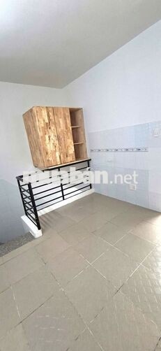 Cho Thuê Phòng Trọ có gác thật, có ban công giá chỉ 5tr