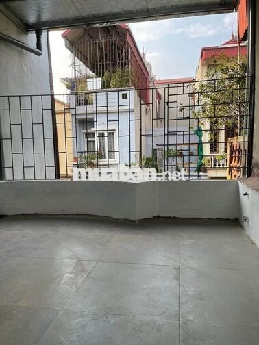 Cho thuê nhà Sài Đồng - 2 Mặt tiền - Gara ô tô - 3PN- Full đồ- Hơn 8tr