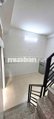 Cho Thuê Phòng Trọ có gác thật, có ban công giá chỉ 5tr