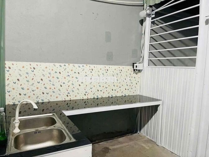 CHO THUÊ KHO CÓ GÁC LỬNG ĐƯỜNG 10M5 BÙI TẤN DIÊN, 105M2, 