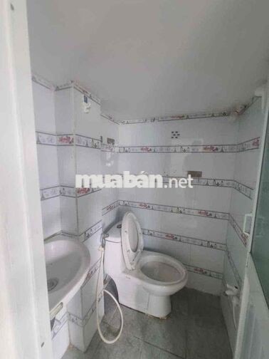 Cho thuê phòng trọ tại đường Lê Trọng Tấn, Quận Bình Tân ,Có gác .