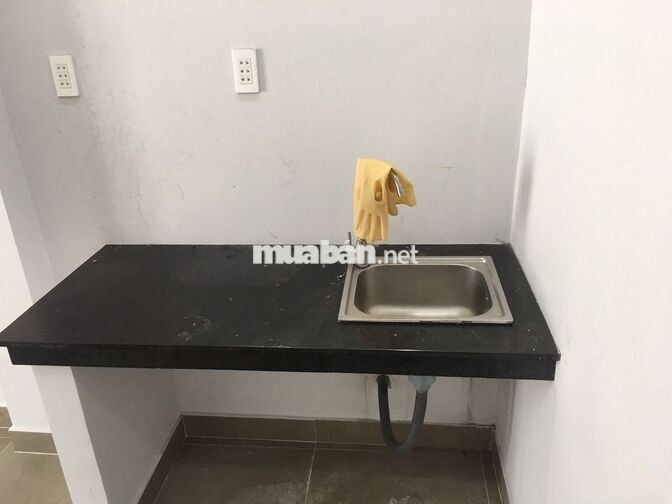 CHO THUÊ PHÒNG TRỌ Q4- HẺM XE HƠI- GIÁ CHỈ 3.5TR
