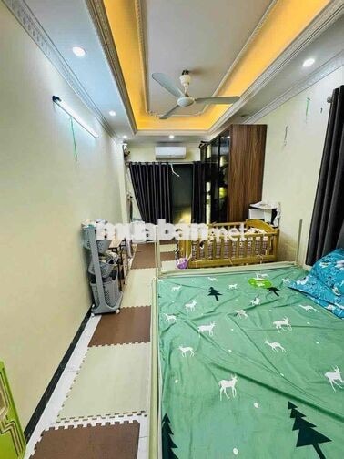 Hơn 6 tỷ có nhà đẹp gần Tân Mai lớn-Lô góc-Ko QH-31m*4T;3N;4VS