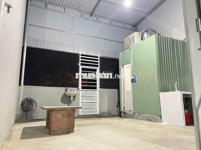CHO THUÊ KHO CÓ GÁC LỬNG ĐƯỜNG 10M5 BÙI TẤN DIÊN, 105M2, 