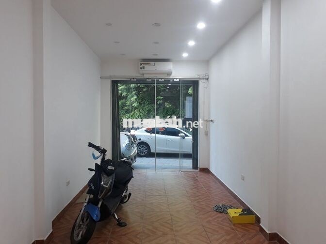 Cho thuê tầng 1 phố Trần Đại Nghĩa, Ph. Bách Khoa, HBT, Hà Nội (50M2)