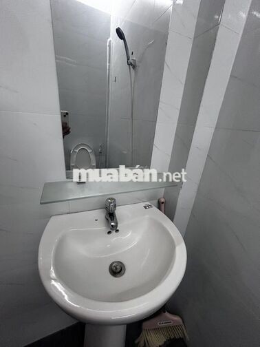 Cho thuê nhà nguyên căn, Hẻm, Chu Văn An Bình Thạnh 6tr