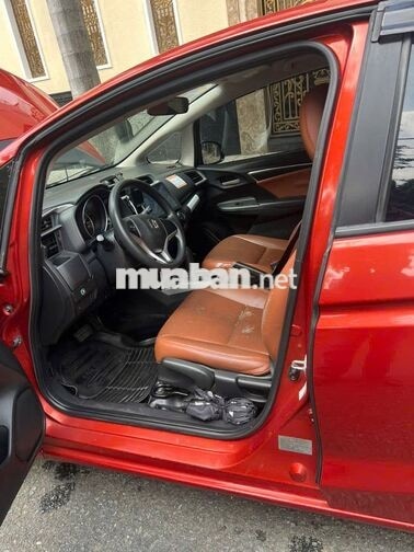 Honda Jazz 1.5 V Đỏ 5 chỗ