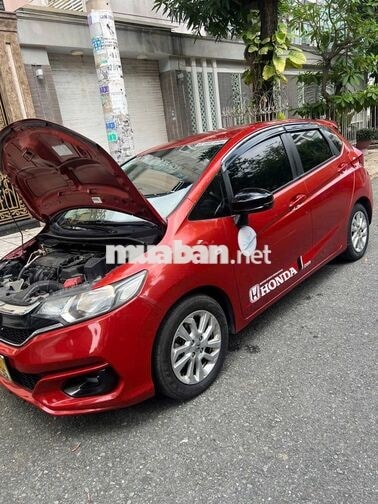 Honda Jazz 1.5 V Đỏ 5 chỗ
