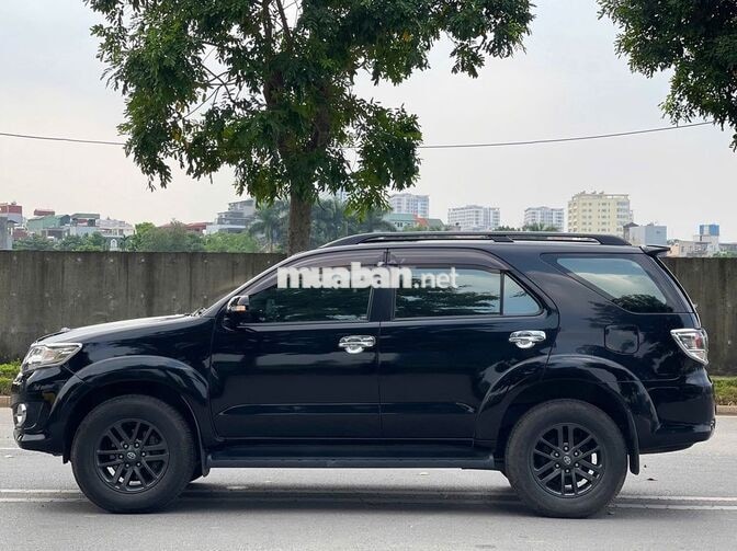 Toyota Fortuner 2016 2.7V 4x4AT Đen
