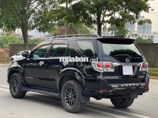 Toyota Fortuner 2016 2.7V 4x4AT Đen