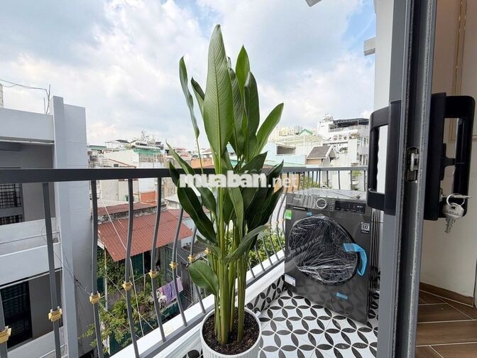 Cho thuê căn hộ dịch vụ studio ban công quận 10 gần Cư Xá Đô Thành