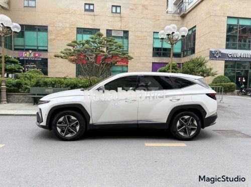 Hyundai Tucson 2026 2.0 AT Đặc biệt Trắng