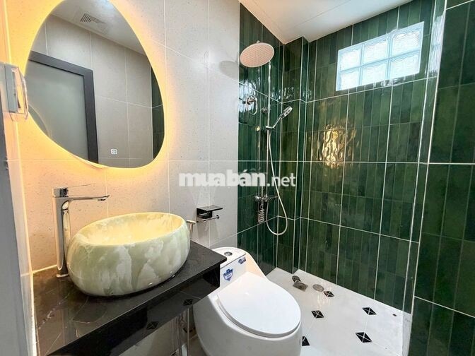 Cho thuê căn hộ dịch vụ studio ban công quận 10 gần Cư Xá Đô Thành