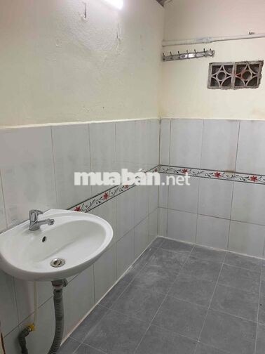 Nhà nguyên căn 90m2, 2 pn Ngã Tư An Sương