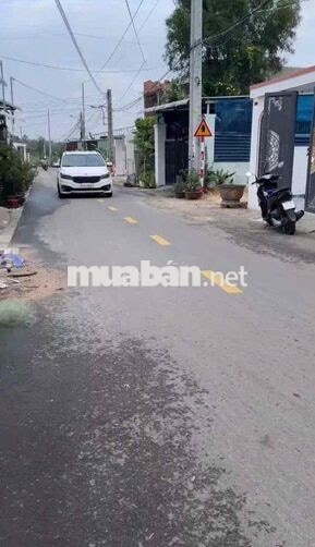 CHÍNH CHỦ KẸT TIỀN CẦN BÁN NHÀ MỚI XÂY