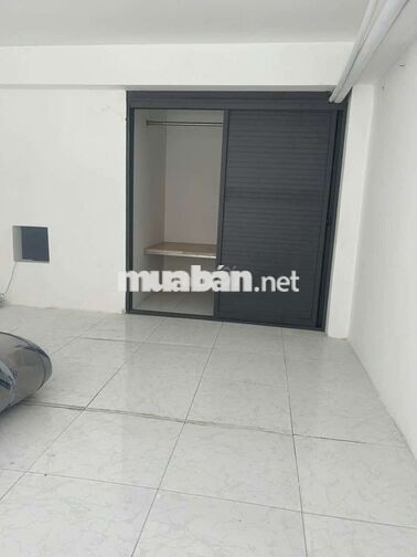 CHO THUÊ PHÒNG MỚI ĐẸP TRONG BIỆT THỰ, XE HƠI VÀO TẬN CỬA, GIỜ TỰ DO