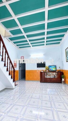 NHÀ NỞ HẬU, 36M2, 2 TẦNG, 3 PHÒNG, NGANG 4M, HẺM 3GAC, NHỈN 3 TỶ TL