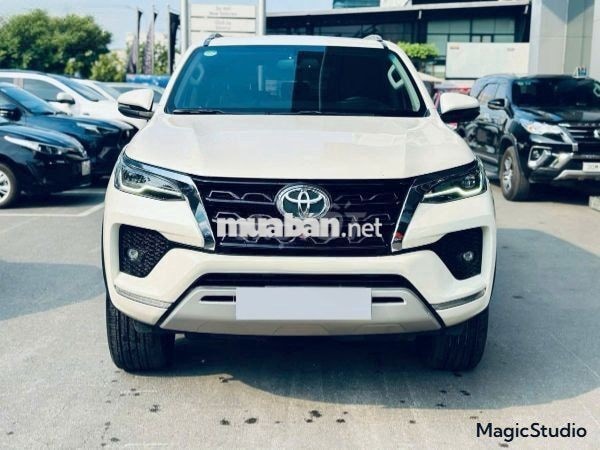 Toyota Fortuner 2022 2.7V 4x4 8 vạn km