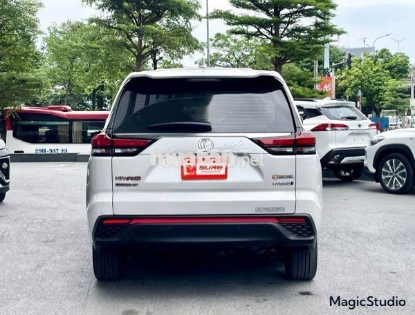 Toyota Innova Cross 2025 HEV 2.0 1,3 vạn km