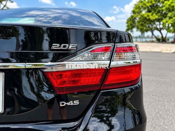 Toyota Camry, gia đình mình đang sử dụng
