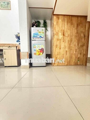 Phòng full nội thất tầng trệt hơn 30m2 gần Vườn Lài - Luỹ Bán Bích